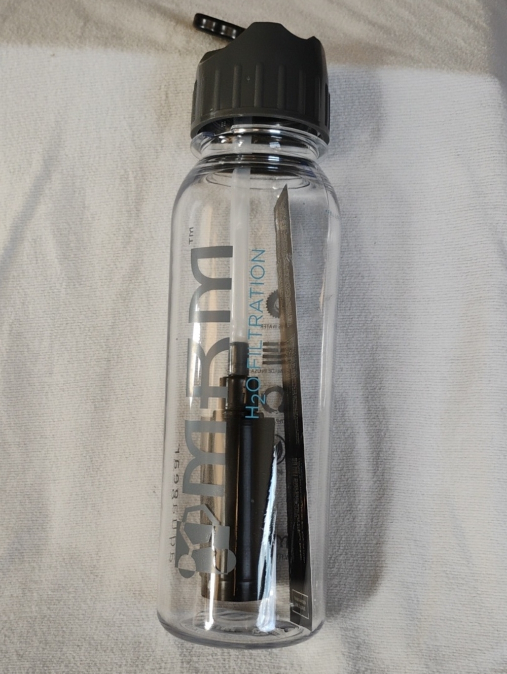 H2O Filtration Tap Water Bottle Portable Water Filter Aquagear Holds 24 Oz Water